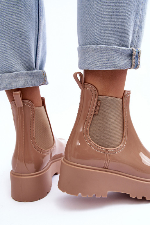 con effetto vernice Scarpe in gomma Stivali con plateau Big Star MM274396 colore beige con effetto vernice Scarpe in gomma Stivali con plateau Big Star MM274396 colore beige