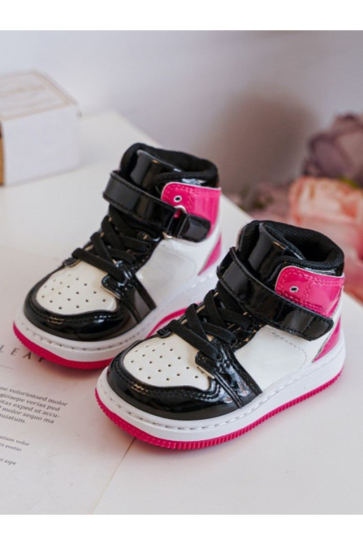 Scarpe sportive per bambini con effetto laccato nel colore rosa-bianco Milara Scarpe sportive per bambini con effetto laccato nel colore rosa-bianco Milara