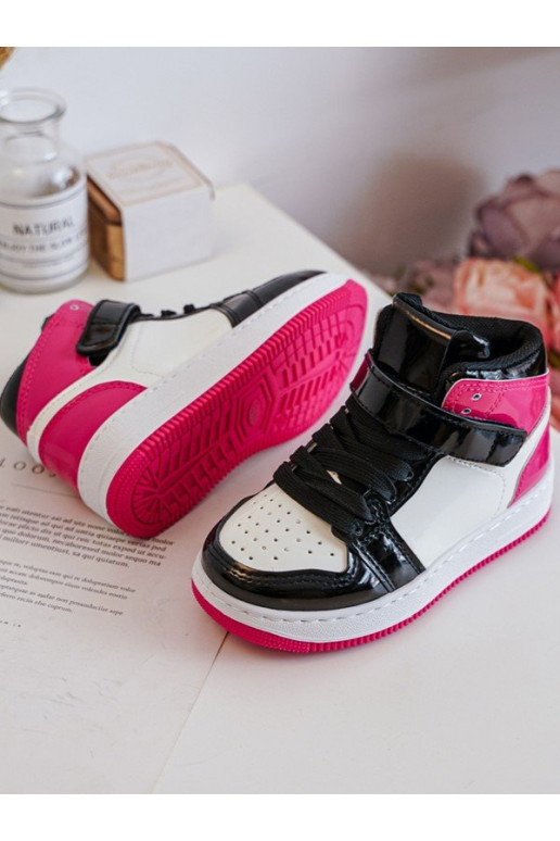 Scarpe sportive per bambini con effetto laccato nel colore rosa-bianco Milara Scarpe sportive per bambini con effetto laccato nel colore rosa-bianco Milara