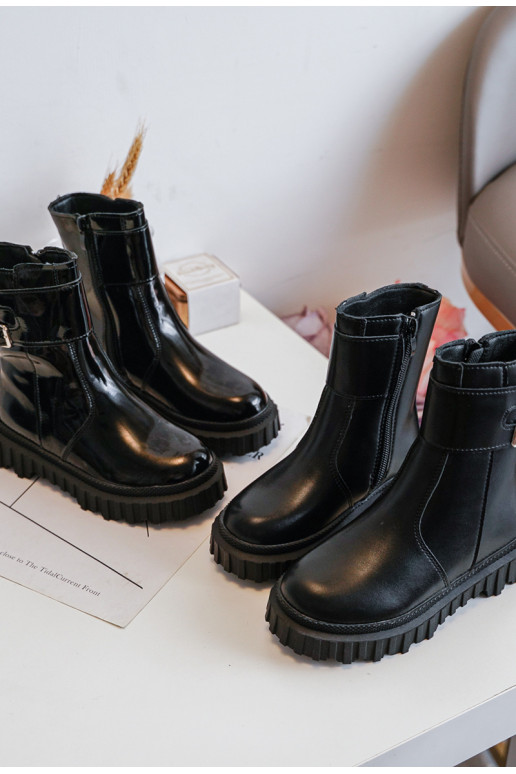 Stivali da bambino con fibbie in colore nero Chloraia Stivali da bambino con fibbie in colore nero Chloraia