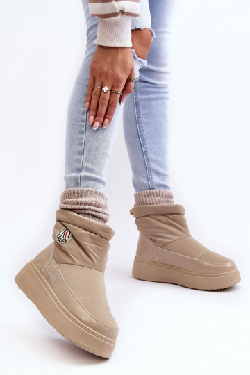 Doposci Gattea beige con plateau, un modello resistente