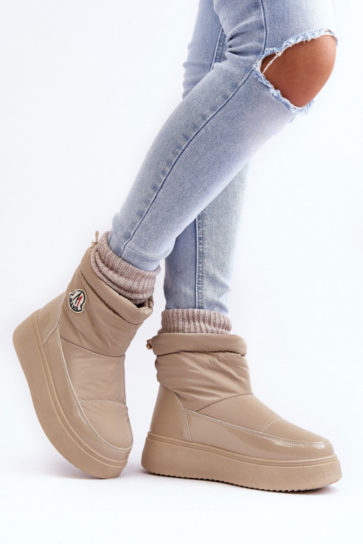 Doposci Gattea beige con plateau, un modello resistente