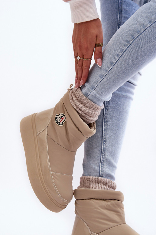 Doposci Gattea beige con plateau, un modello resistente