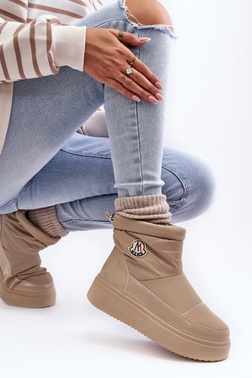 Doposci Gattea beige con plateau, un modello resistente