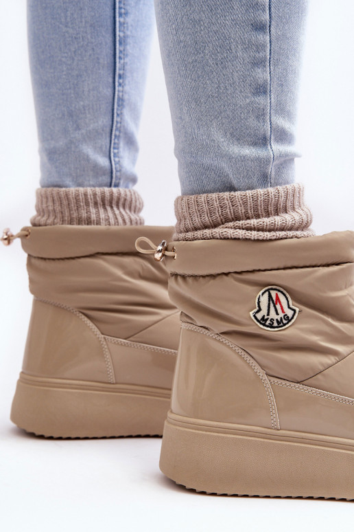 Doposci Gattea beige con plateau, un modello resistente