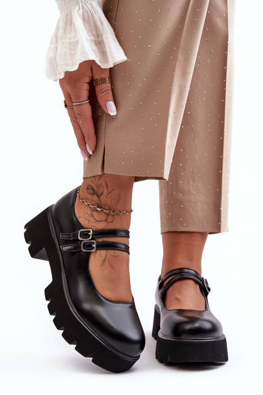 Scarpe Saviwa nere con tacco basso