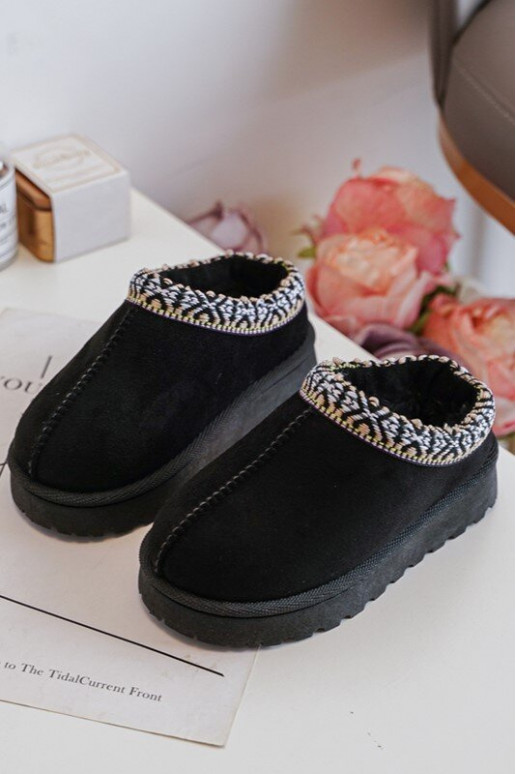 Pantofole per bambini di un modello resistente da riscaldare nel colore nero Olivane Pantofole per bambini di un modello resistente da riscaldare nel colore nero Olivane