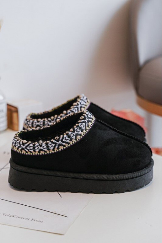 Pantofole per bambini di un modello resistente da riscaldare nel colore nero Olivane Pantofole per bambini di un modello resistente da riscaldare nel colore nero Olivane