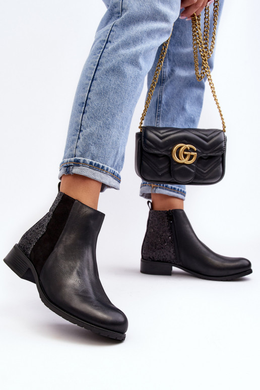 Stivali con tacco largo con scaglie lucide in nero Messio Stivali con tacco largo con scaglie lucide in nero Messio