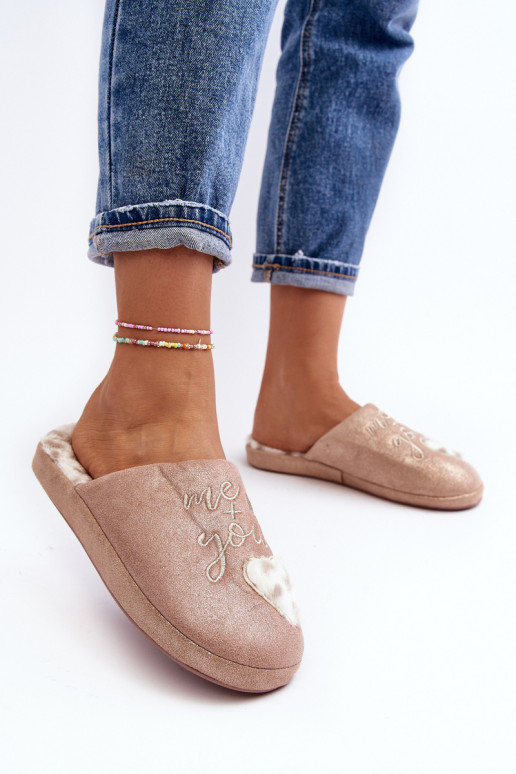 con pantofole lucide rosa Geraja con pantofole lucide rosa Geraja