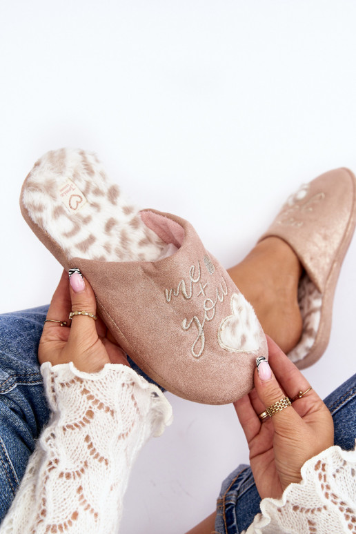 con pantofole lucide rosa Geraja con pantofole lucide rosa Geraja