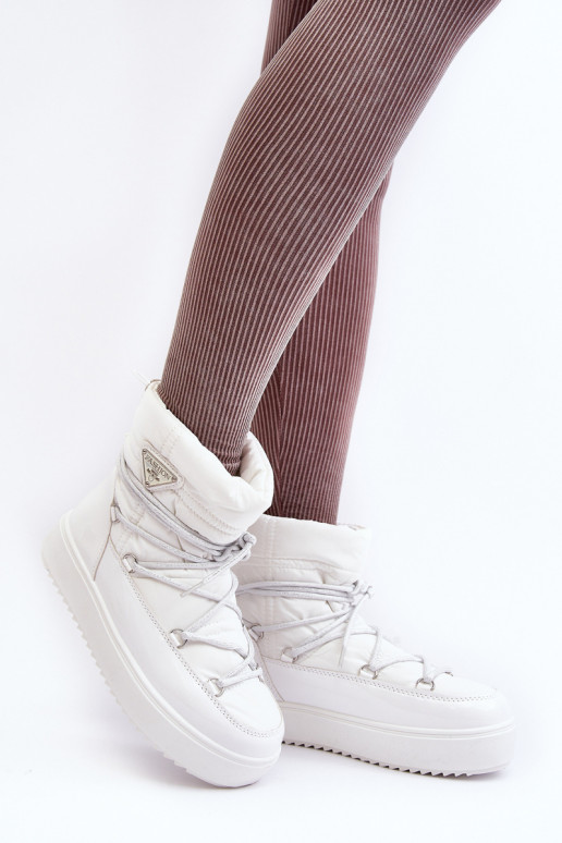 doposci con plateau e dettagli eleganti in colore bianco Fleure doposci con plateau e dettagli eleganti in colore bianco Fleure