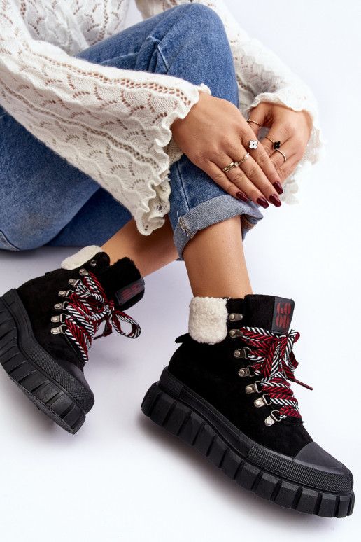 stivali riscaldati con suola massiccia in colore nero Ralotta stivali riscaldati con suola massiccia in colore nero Ralotta