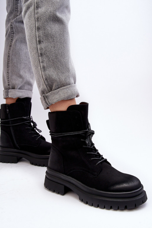 Stivali da donna con suola massiccia in colore nero Narelona