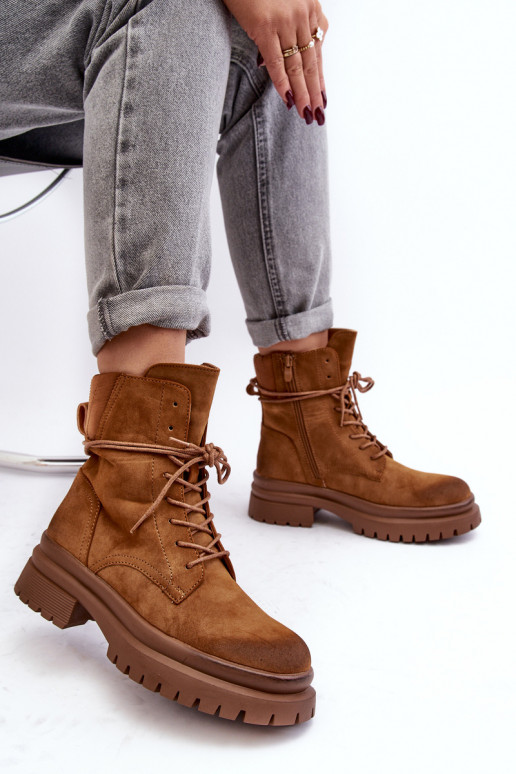 Stivali da donna con suola massiccia in colore marrone Narelona Stivali da donna con suola massiccia in colore marrone Narelona