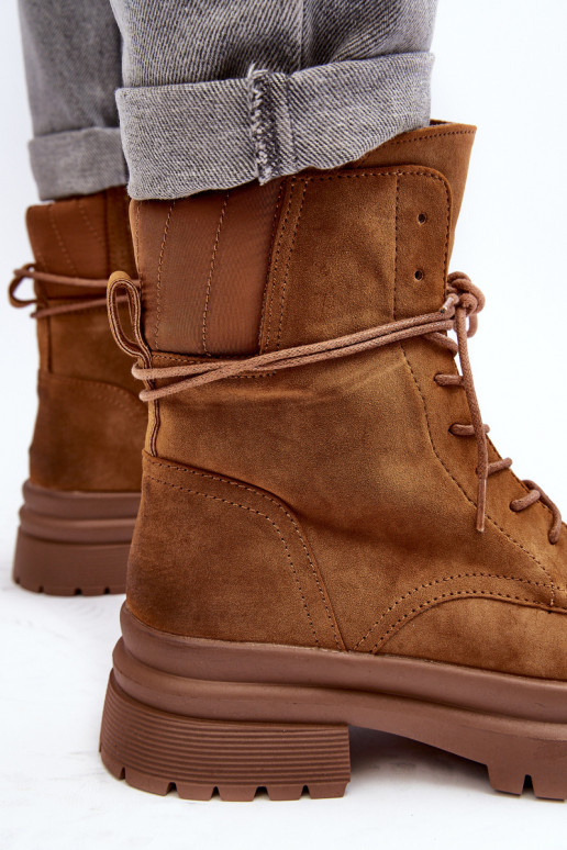 Stivali da donna con suola massiccia in colore marrone Narelona Stivali da donna con suola massiccia in colore marrone Narelona