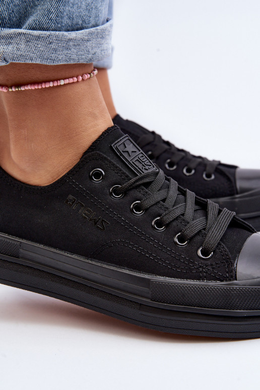 Sneakers in tessuto di colore nero Staneva