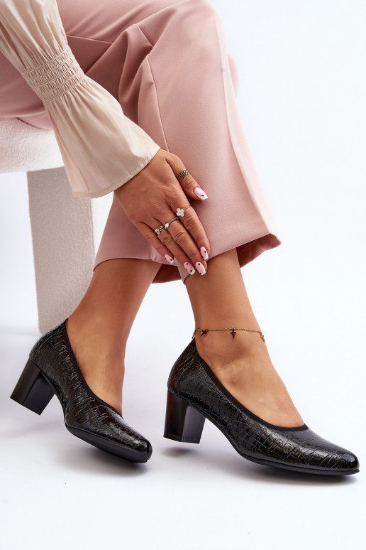 con effetto laccato Scarpe con impronta colore nero Cynania con effetto laccato Scarpe con impronta colore nero Cynania