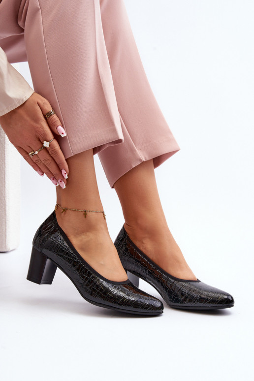 con effetto laccato Scarpe con impronta colore nero Cynania con effetto laccato Scarpe con impronta colore nero Cynania