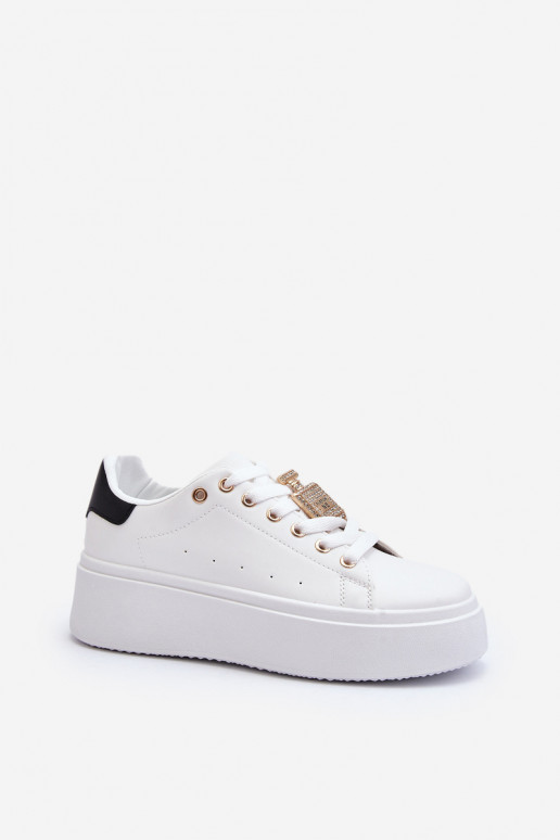 Scarpe modello sneakers con decorazioni in colore bianco Celedria