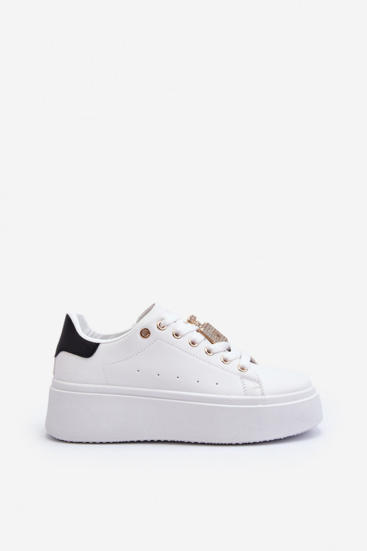 Scarpe modello sneakers con decorazioni in colore bianco Celedria