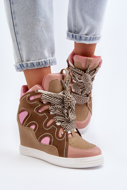 Scarpe da ginnastica modello scarpe rosa colore Leoppa