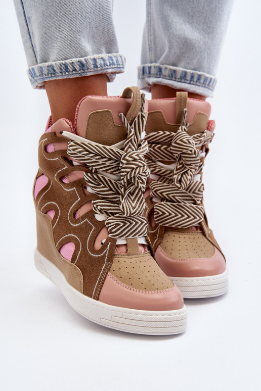 Scarpe da ginnastica modello scarpe rosa colore Leoppa