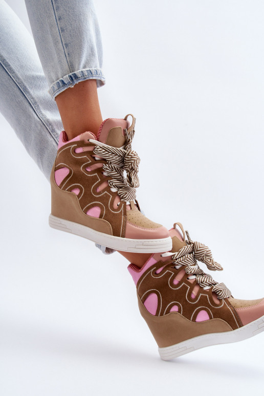 Scarpe da ginnastica modello scarpe rosa colore Leoppa