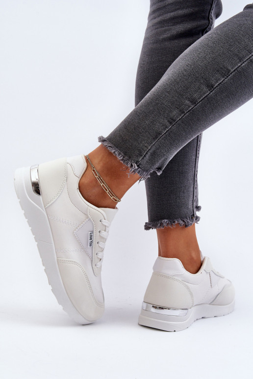scarpe sportive Sneakers modello scarpe colore bianco Vovella
