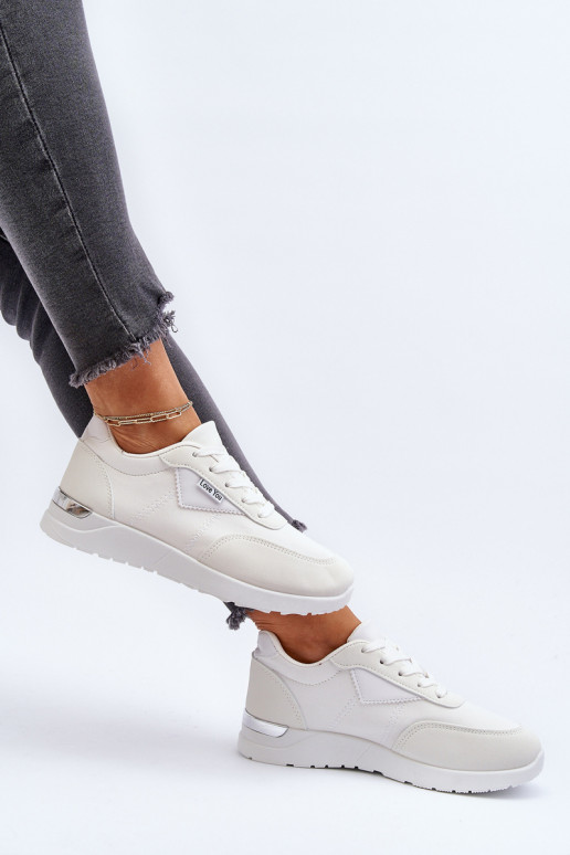 scarpe sportive Sneakers modello scarpe colore bianco Vovella