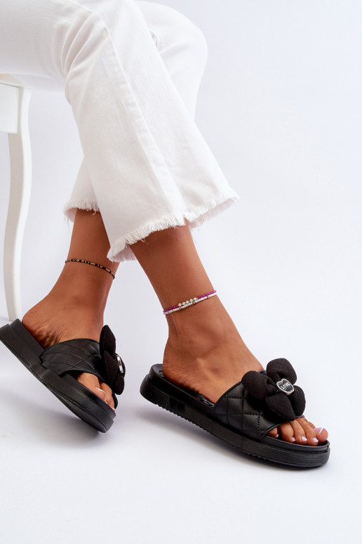 Ciabatte da donna con ornamenti Platformie colore nero Cedrella