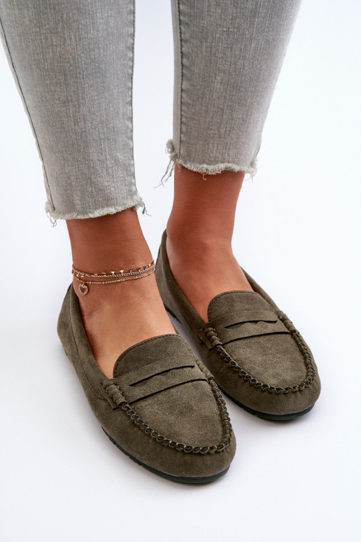 Mocassini da donna modello classico realizzati in pelle scamosciata colore kaki Glimris