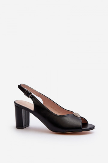 Sandali dallo stile elegante con tacchi con ornamenti in colore nero Trasea