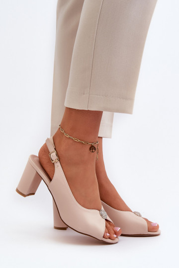 Sandalo Trasea dallo stile elegante con tacco con ornamenti 2