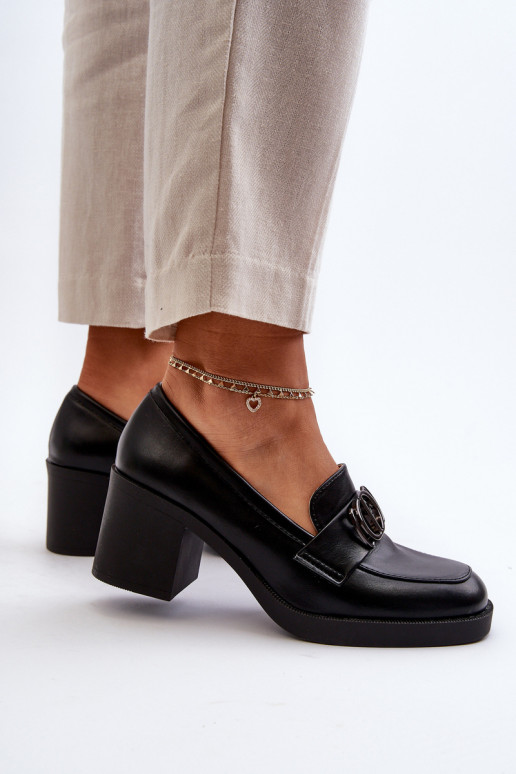 scarpe col tacco con ornamenti in Nedarea nera