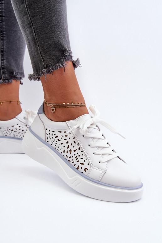 con elementi traforati Scarpe modello sneakers con plateau in colore bianco Peilaeno