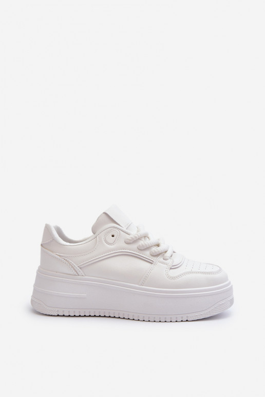 Scarpe modello sneakers con plateau realizzate in eco pelle nel colore bianco Vhisper