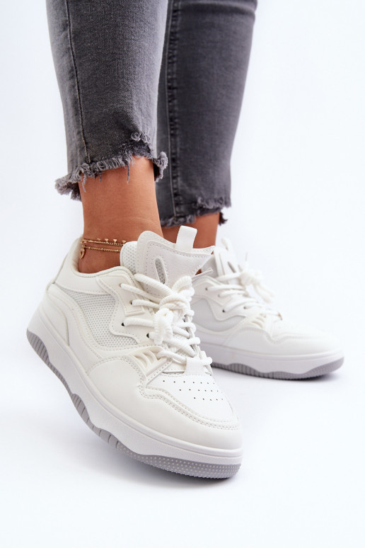Scarpe modello sneakers con plateau in colore bianco Etnaria