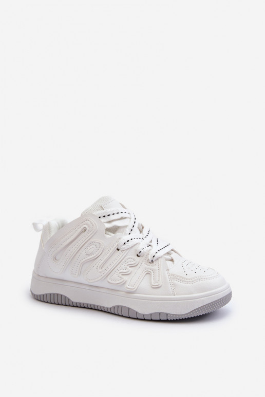 Scarpe modello sneakers realizzate in eco pelle nel colore bianco Berilla