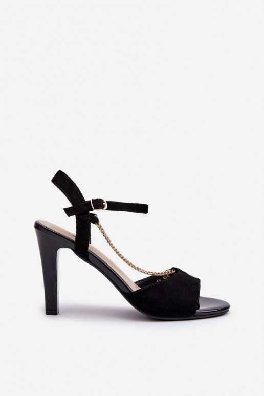 Sandali da donna con tacco sottile realizzati in eco camoscio con catene Sergio Leone SK925 in nero