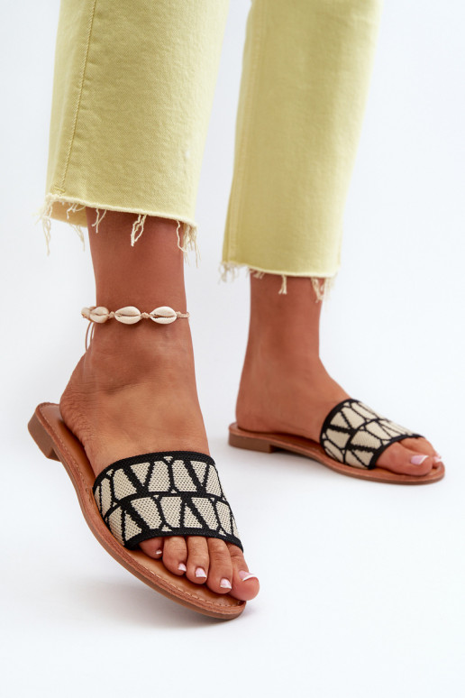 Infradito da donna con tacco largo in colore nero Traivea Infradito da donna con tacco largo in colore nero Traivea