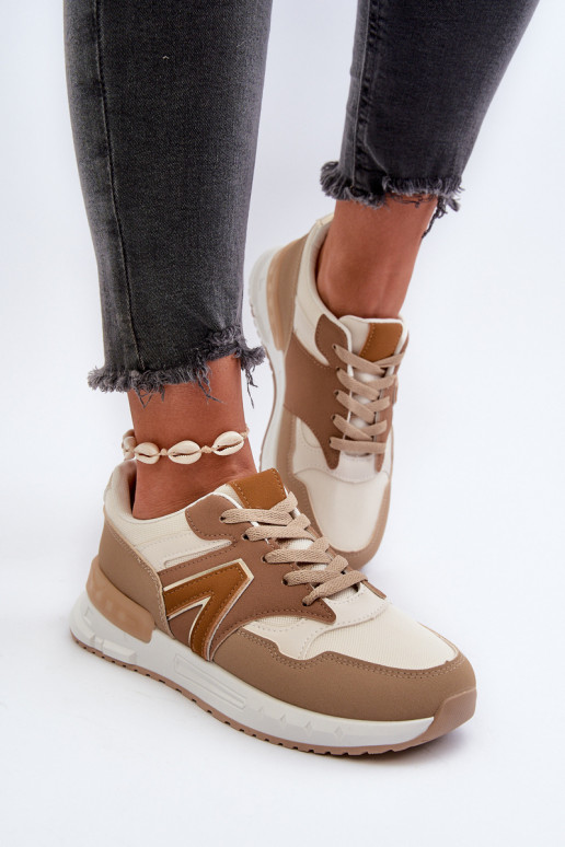 Scarpe modello sneakers realizzate in ecopelle colore marrone Vinelli