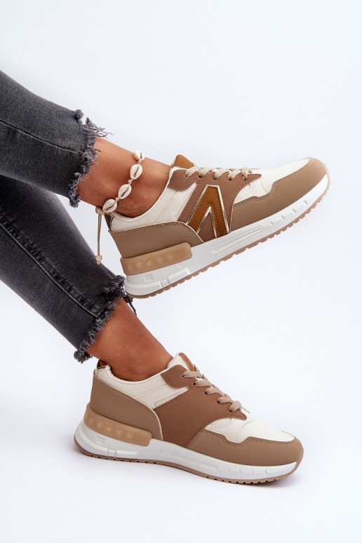 Scarpe modello sneakers realizzate in ecopelle colore marrone Vinelli