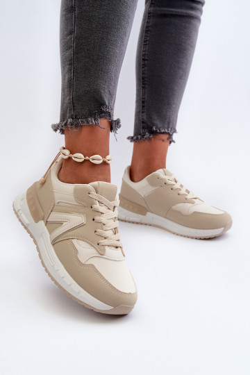 Scarpe modello sneakers realizzate in ecopelle beige Vinelli