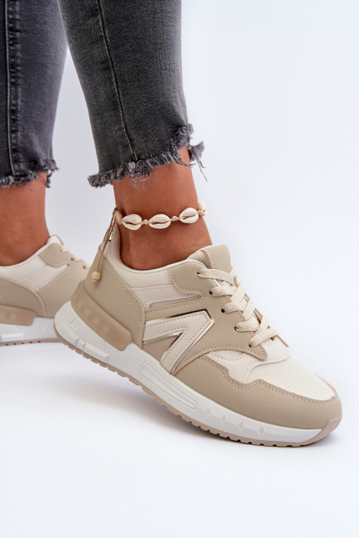 Scarpe modello sneakers realizzate in ecopelle beige Vinelli