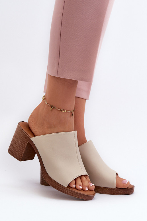 Pantofole da donna in stile elegante con tacco colore beige Varnila