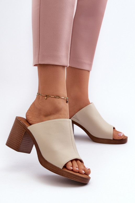 Pantofole da donna in stile elegante con tacco colore beige Varnila