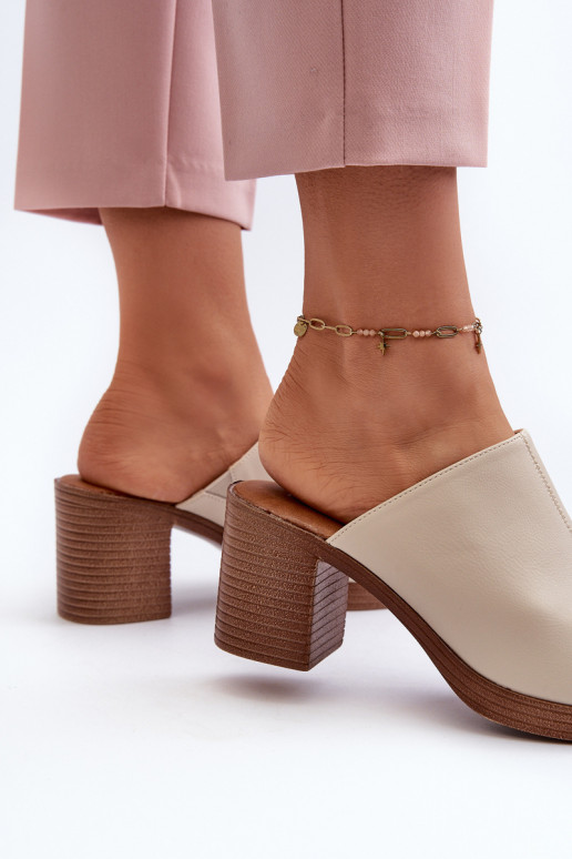 Pantofole da donna in stile elegante con tacco colore beige Varnila