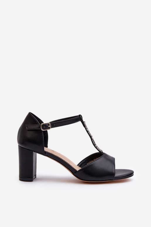 Sandali alti da donna con tacco decorato realizzati in ecopelle colore Triavera nero