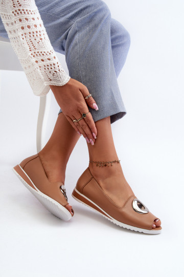 Scarpe con tacco color sabbia con ornamenti in pelle artificiale Biolita 2